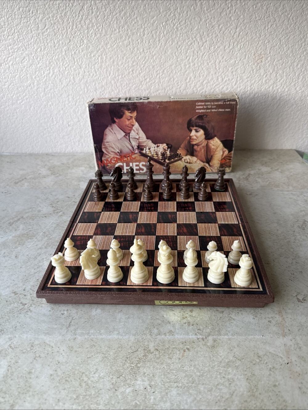 Vintage Cardinal Magnetic Chess Set No. 610 Made in Japan Folding Board